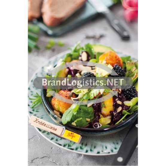 Bunter Sommersalat mit knackigen Knödelbällchen